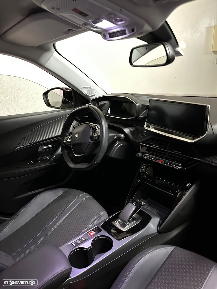 Peugeot e-2008 50 kWh Active - 15