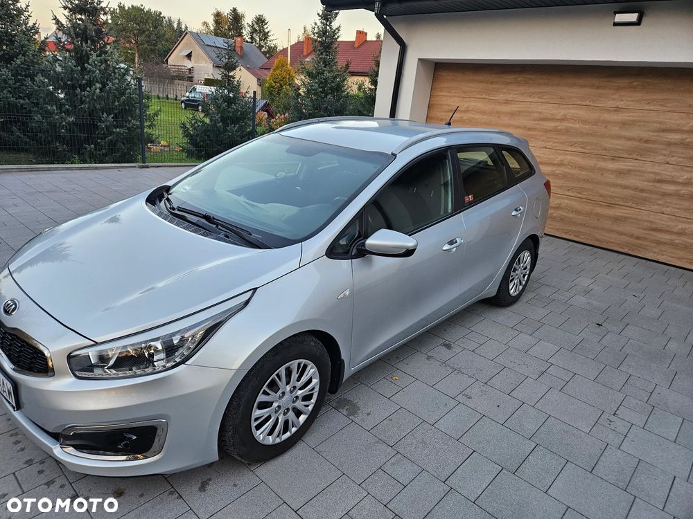 Kia Ceed - 1