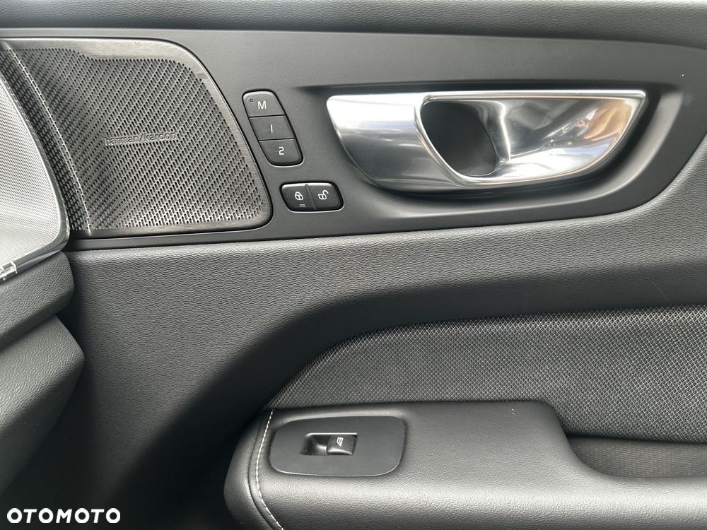 Volvo XC 60 - 20