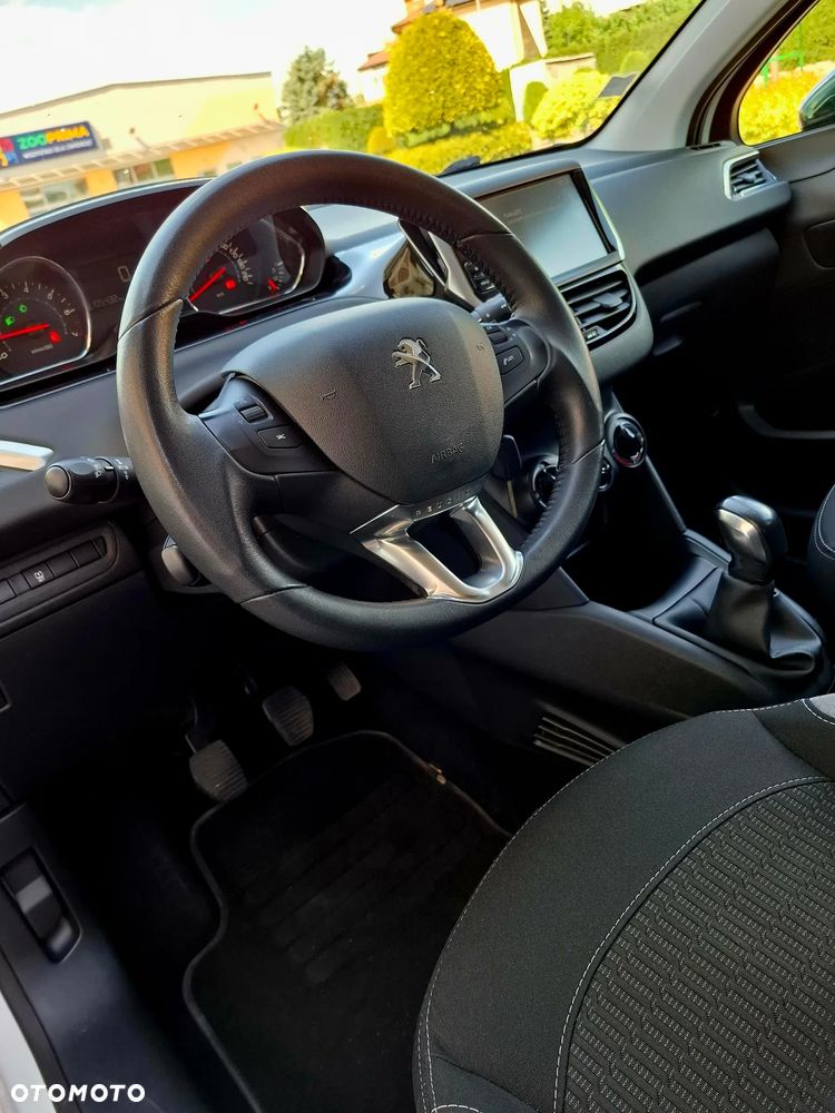 Peugeot 208 82 VTI Style - 9