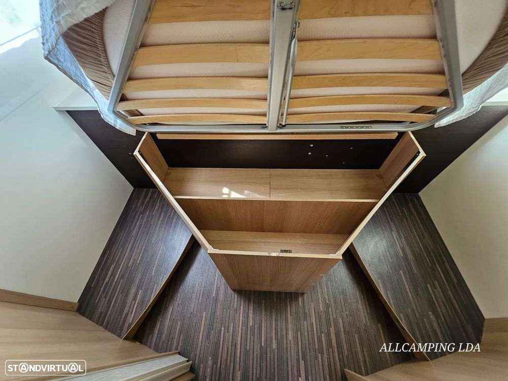 McLouis MC4 281 CAMA CENTRAL + BASCULANTE - 51