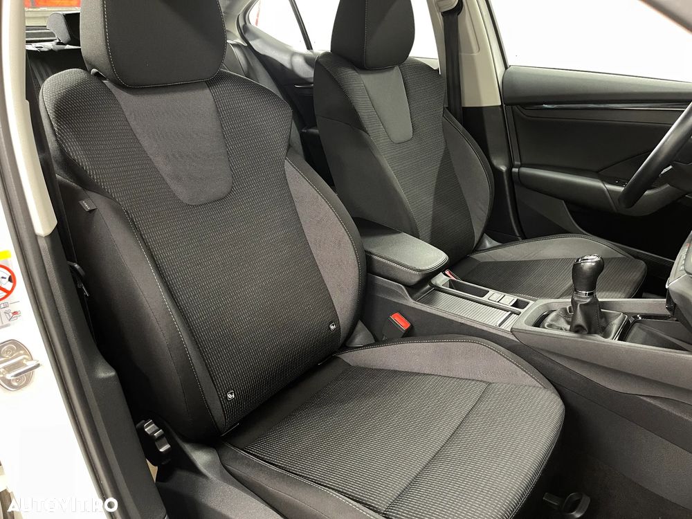 Skoda Octavia 2.0 TDI Ambition - 10