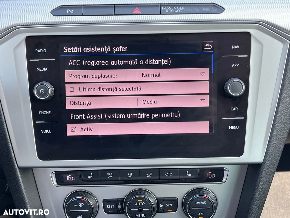 Volkswagen Passat - 27
