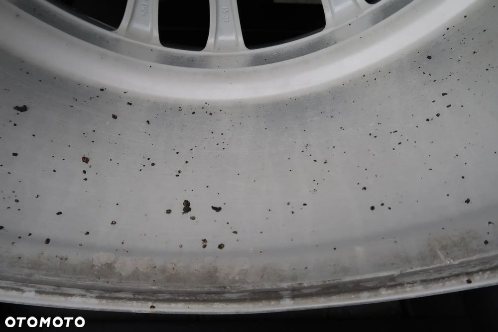 011 Felga BMW 7841822 9,5x19et13 - 8