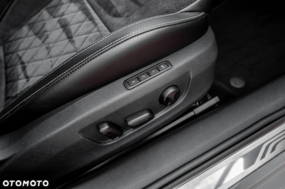 Skoda Superb 2.0 TSI DSG SportLine - 23