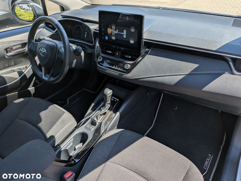 Toyota Corolla 1.8 Hybrid Comfort - 17