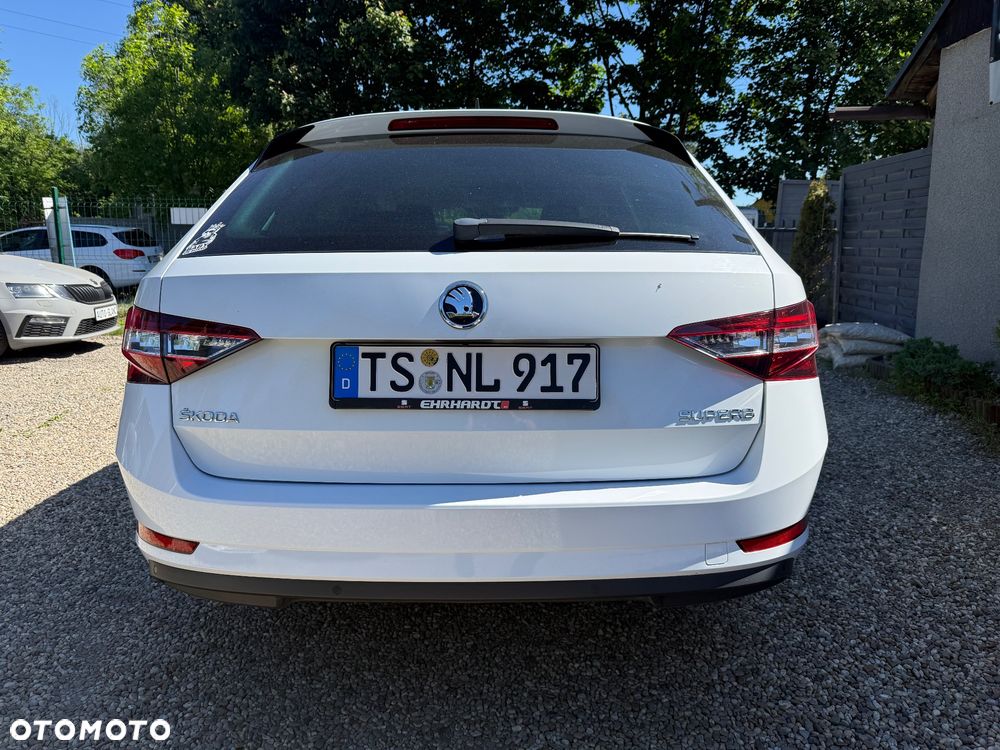Skoda Superb 2.0 TDI DSG Style - 6