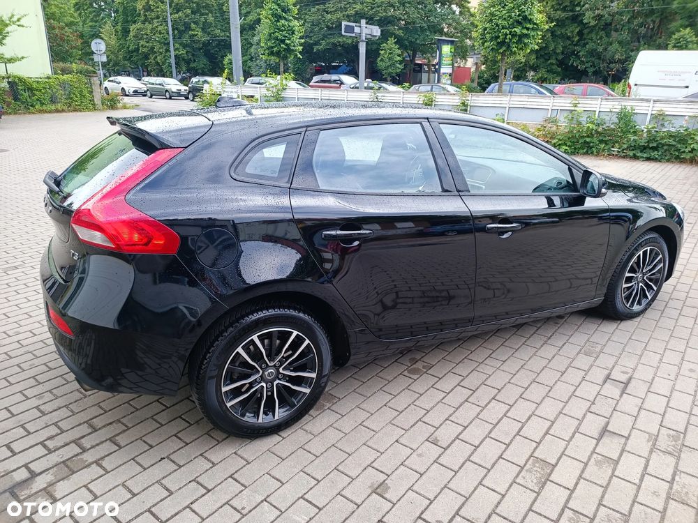 Volvo V40 T3 Geartronic Momentum - 8