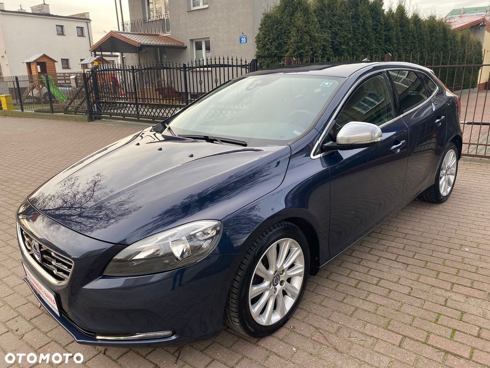 Volvo V40 D2 - 19