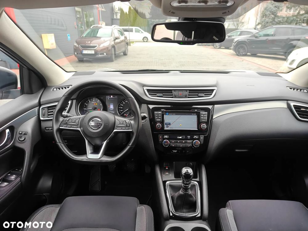 Nissan Qashqai 1.6 DIG-T TEKNA+ - 23