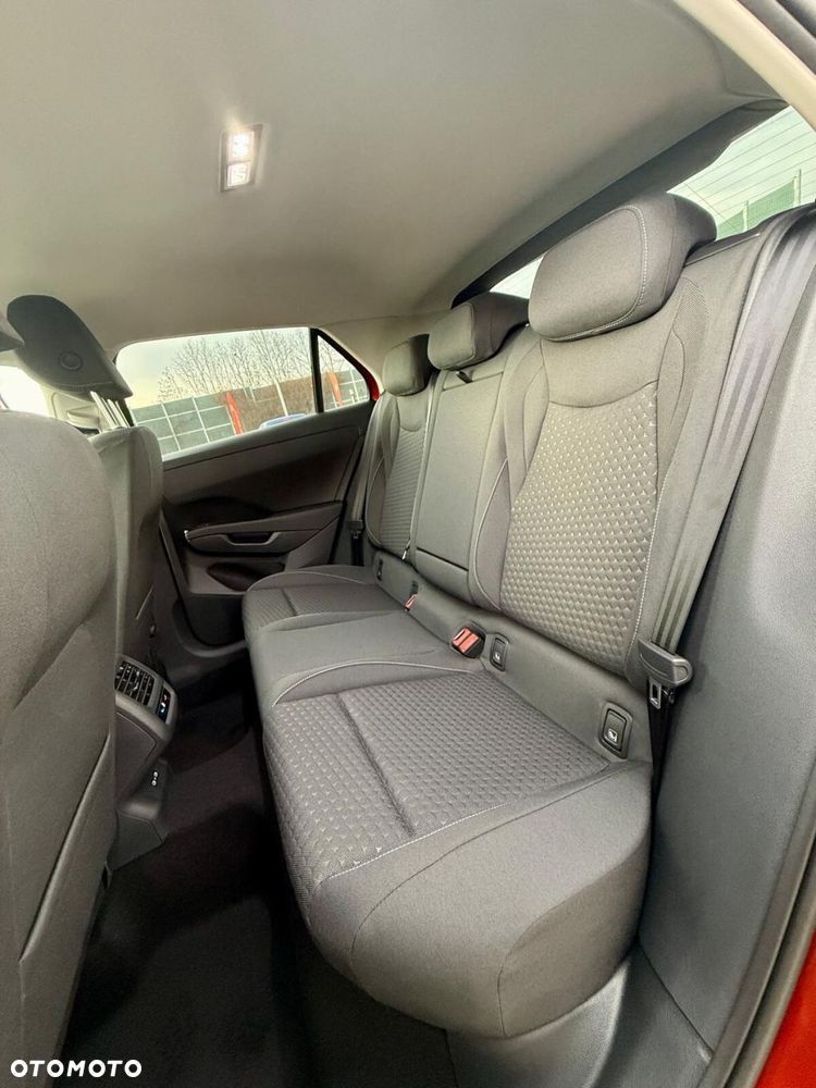 Volkswagen T-Roc 1.5 eTSI Life DSG - 32