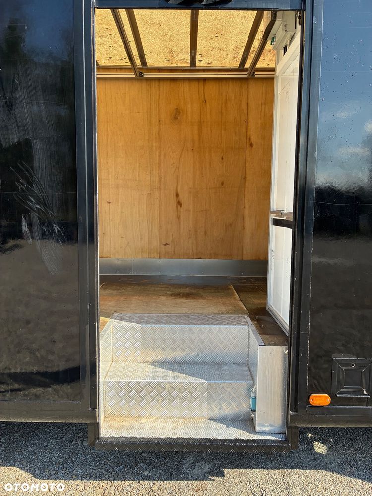 Nissan Atleon Klima Kontener 10 palet Stan b dobry - 10