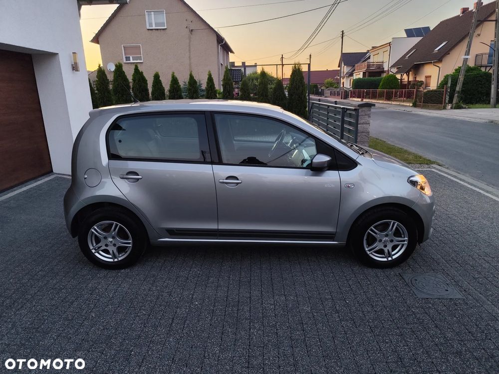 Volkswagen up! club - 6