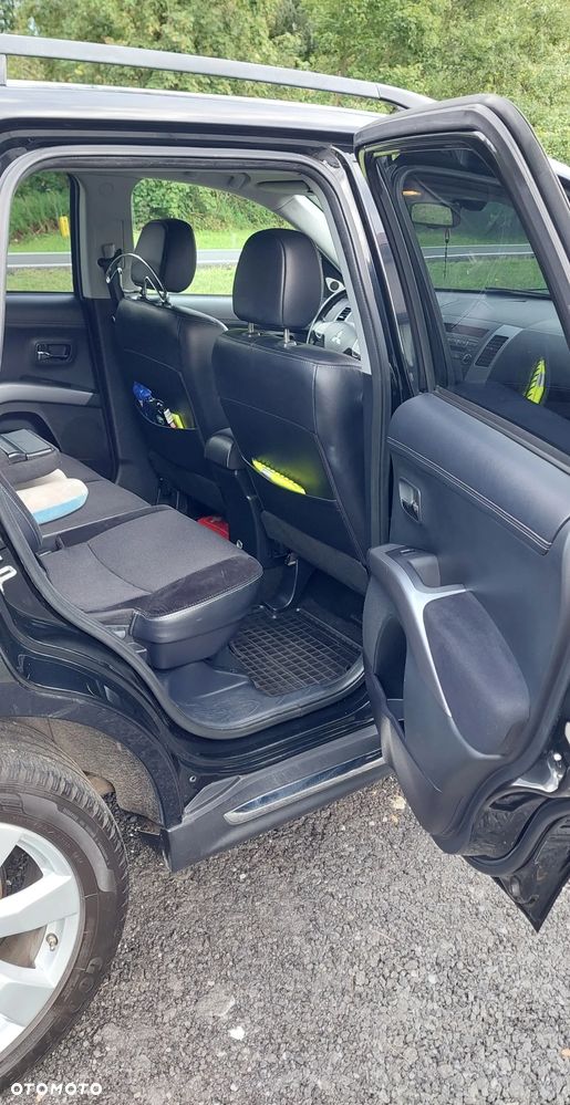 Mitsubishi Outlander 2.2 DI-D 4WD Intense - 9