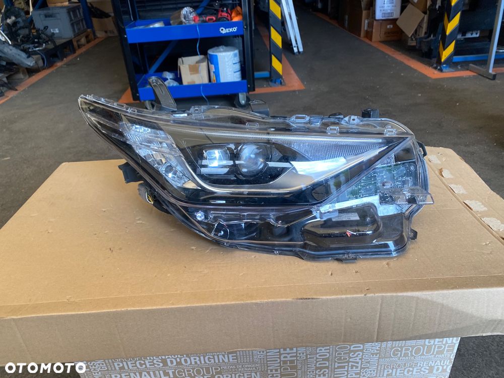 TOYOTA AURIS 2 II lift E18 FULL LED LAMPA PRZEDNIA PRAWA REFLEKTOR PRZEDNI PRAWY PRZÓD EUROPA 81110-02K60 - 5