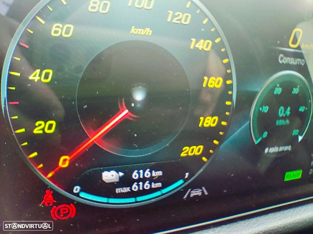 Mercedes-Benz EQA 250+ Progressive - 14