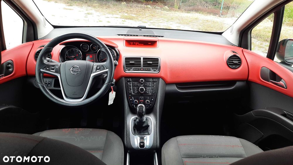 Opel Meriva - 8