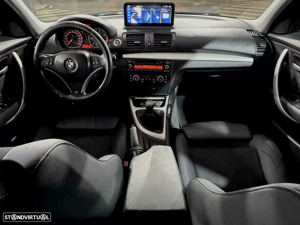 BMW 118 d Pack M - 10