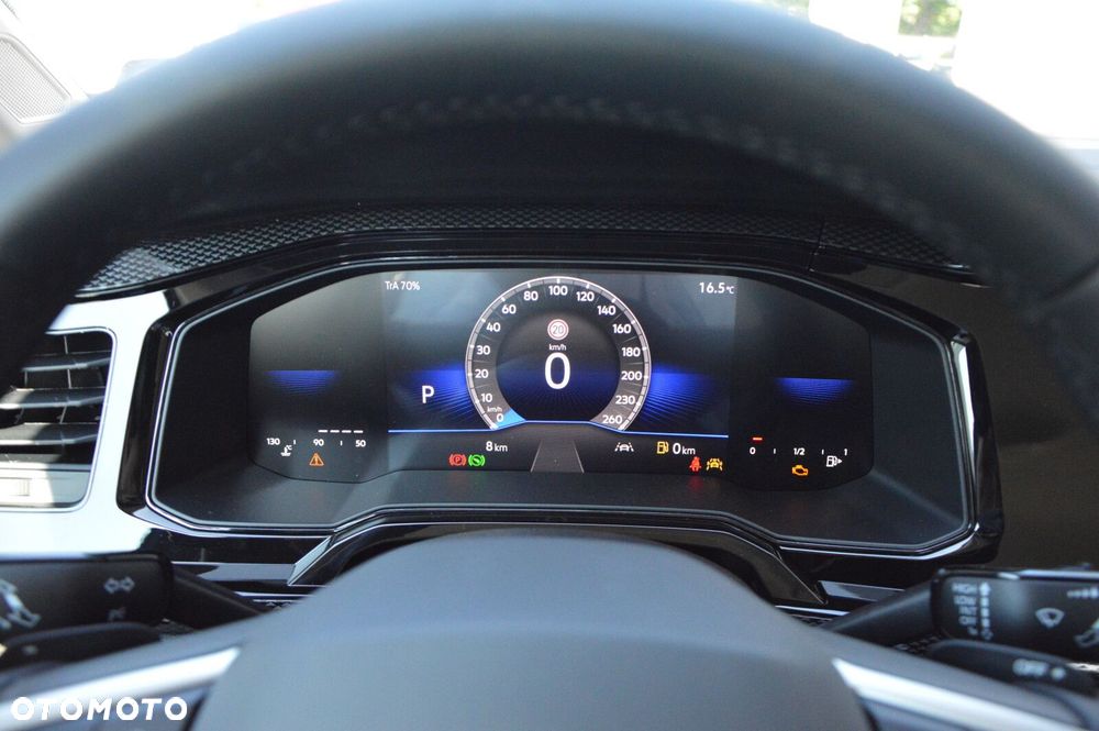 Volkswagen Polo - 12