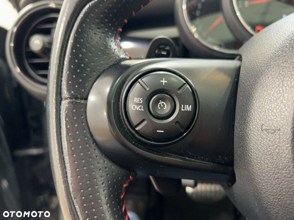 MINI John Cooper Works - 23