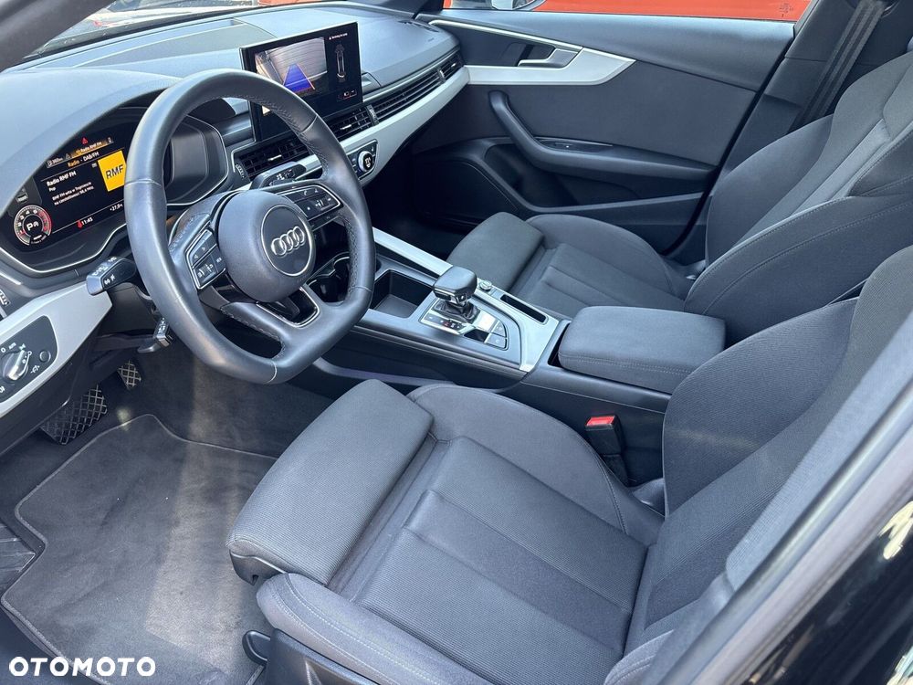 Audi A4 Limousine - 17