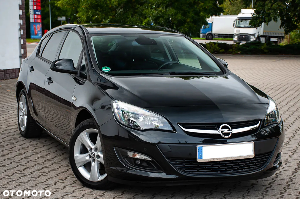Opel Astra 1.4 Turbo Cosmo - 6
