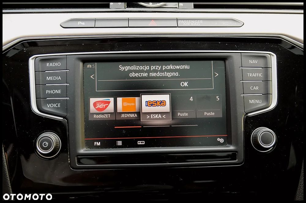Volkswagen Passat - 34