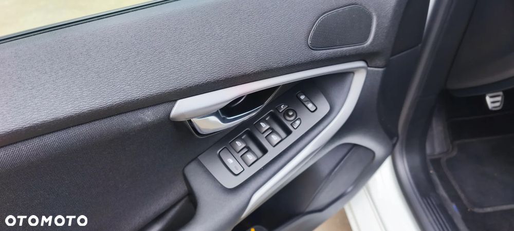 Volvo V40 D3 - 14