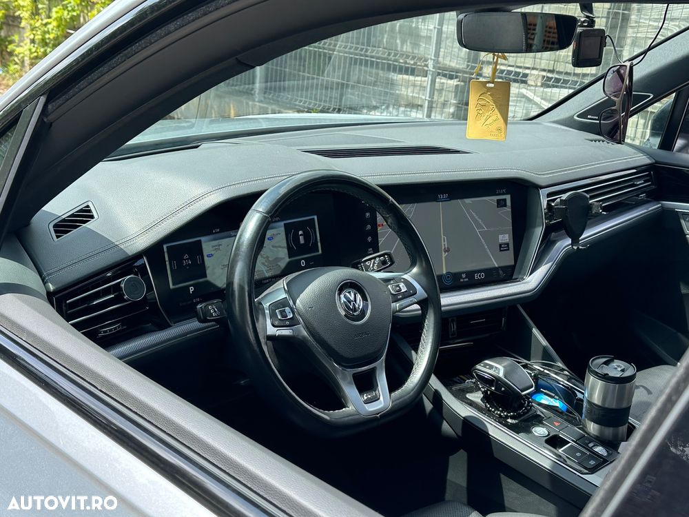 Volkswagen Touareg V6 TDI R-Style - 6