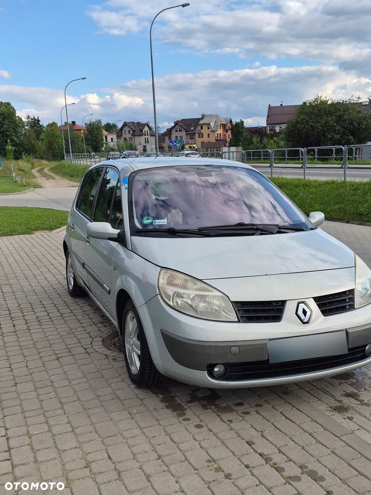 Renault Scenic 2.0 Confort Authentique - 4