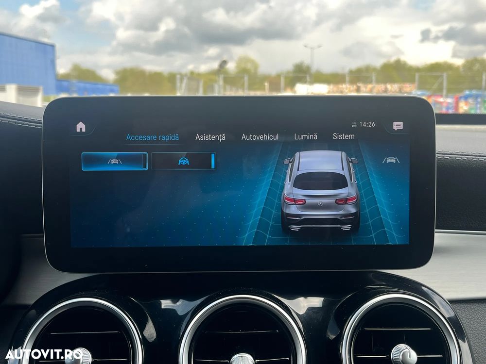 Mercedes-Benz GLC Coupe 300 de 4Matic 9G-TRONIC - 25