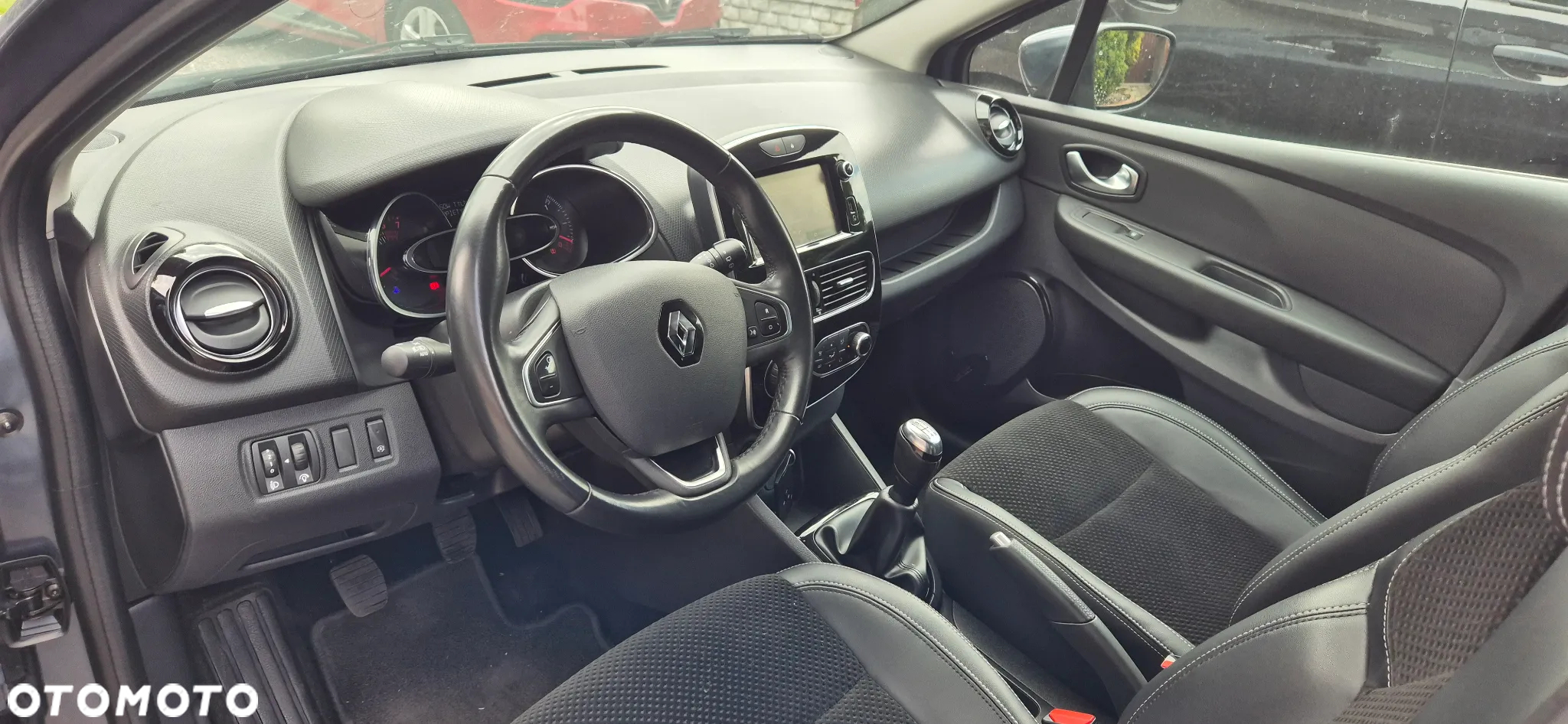 Renault Clio TCe 90 BUSINESS EDITION - 18