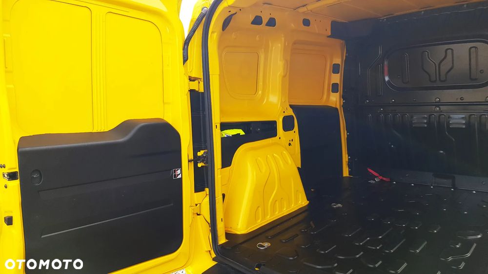 Fiat Doblo Maxi Active - 37