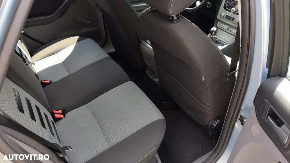 Ford Focus 1.8 TDCi Futura - 10