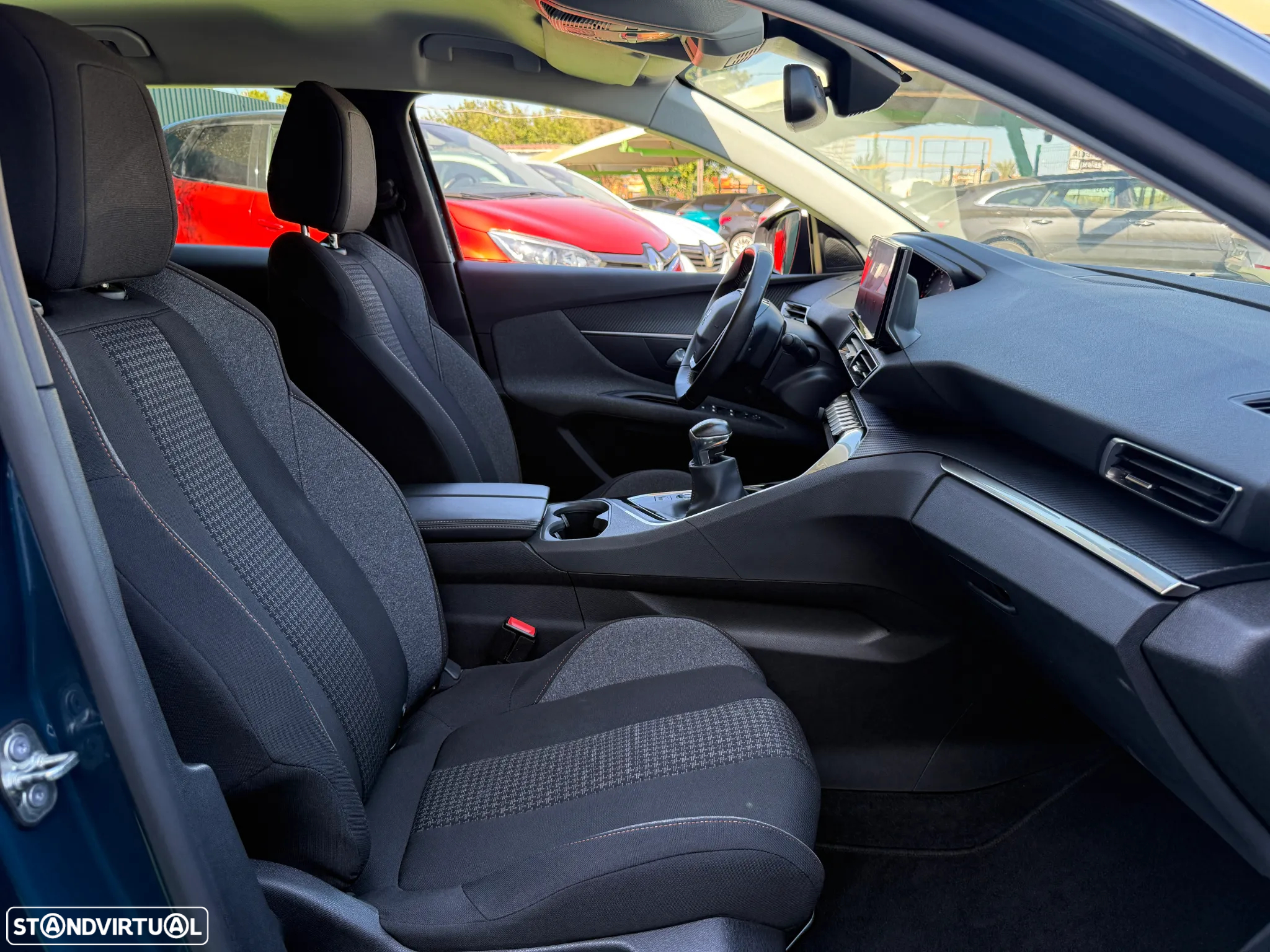 Peugeot 3008 1.5 BlueHDi Allure - 29