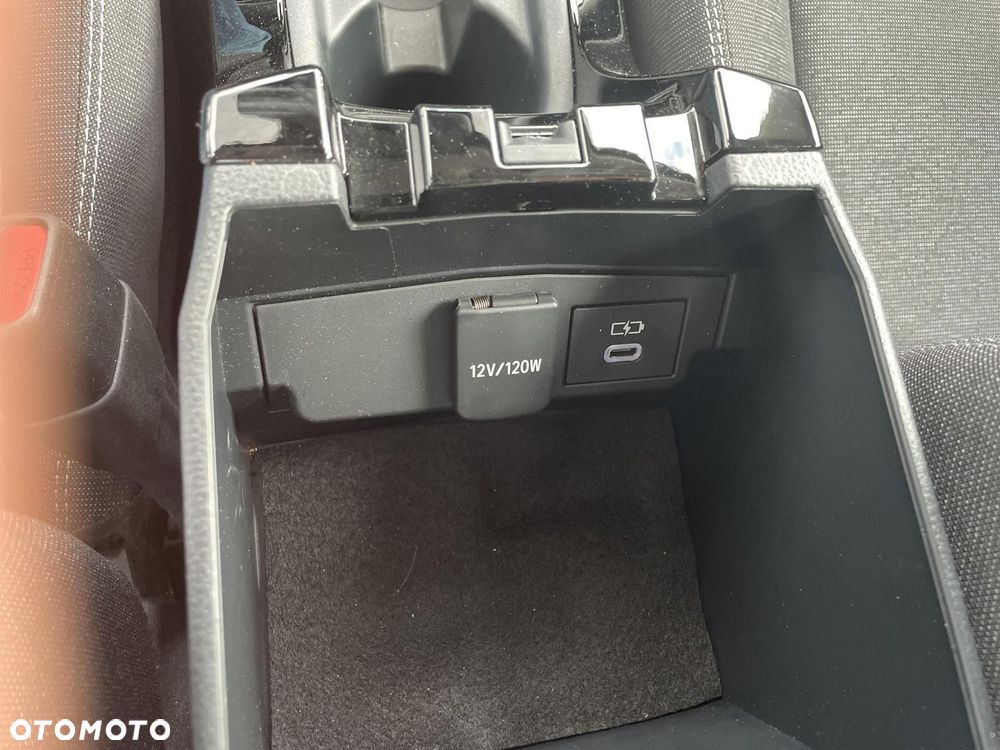 Toyota Corolla 1.8 Hybrid Comfort - 23