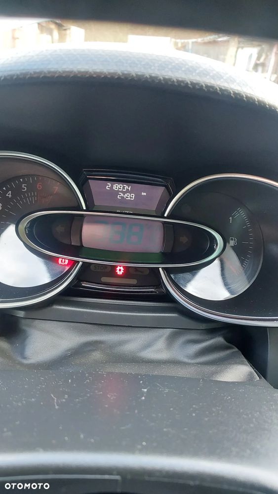 Renault Clio 1.2 16V Limited - 7