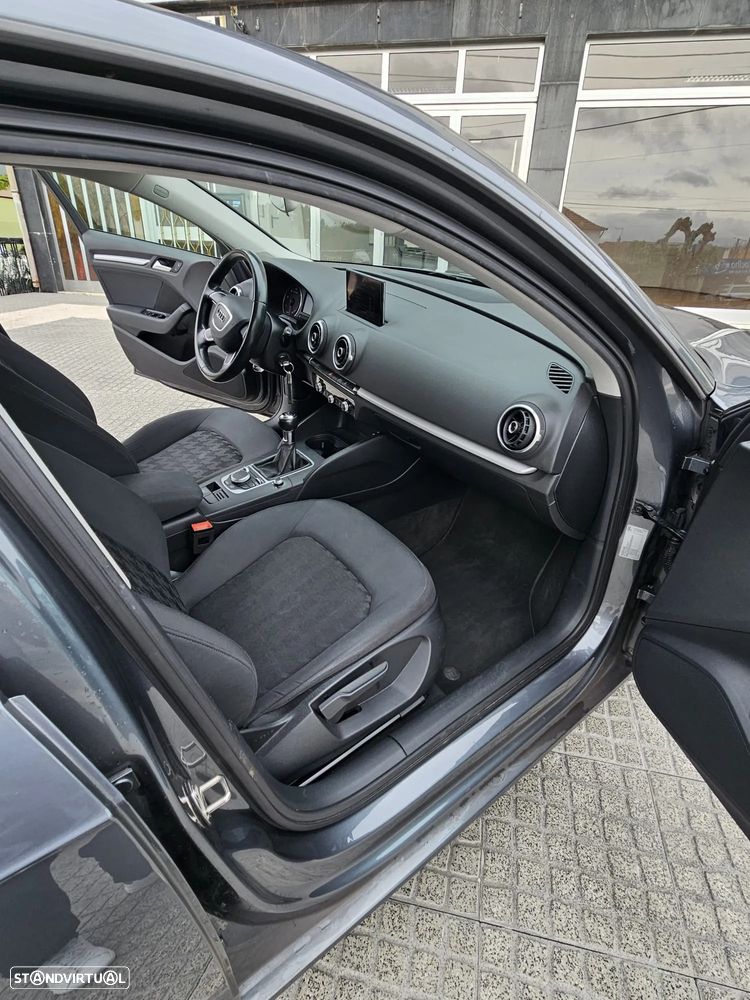 Audi A3 Sportback 1.6 TDI Attraction - 9