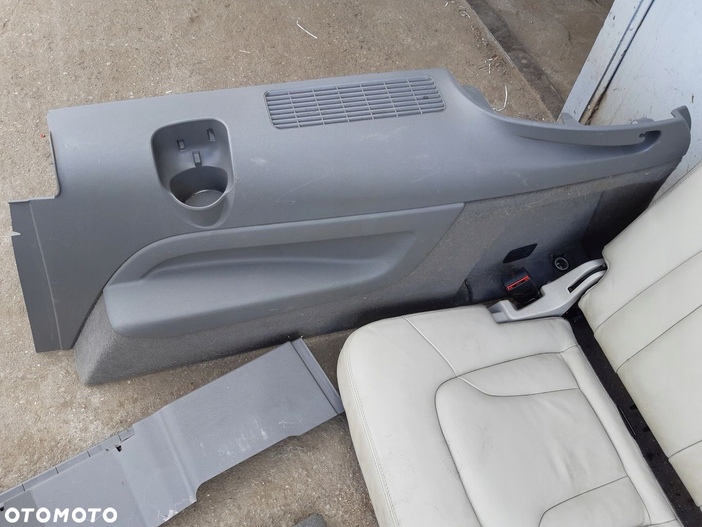 AUDI Q7 4L FOTELE III 3 RZĄD BOCZKI SKÓRA KOMPLET - 4