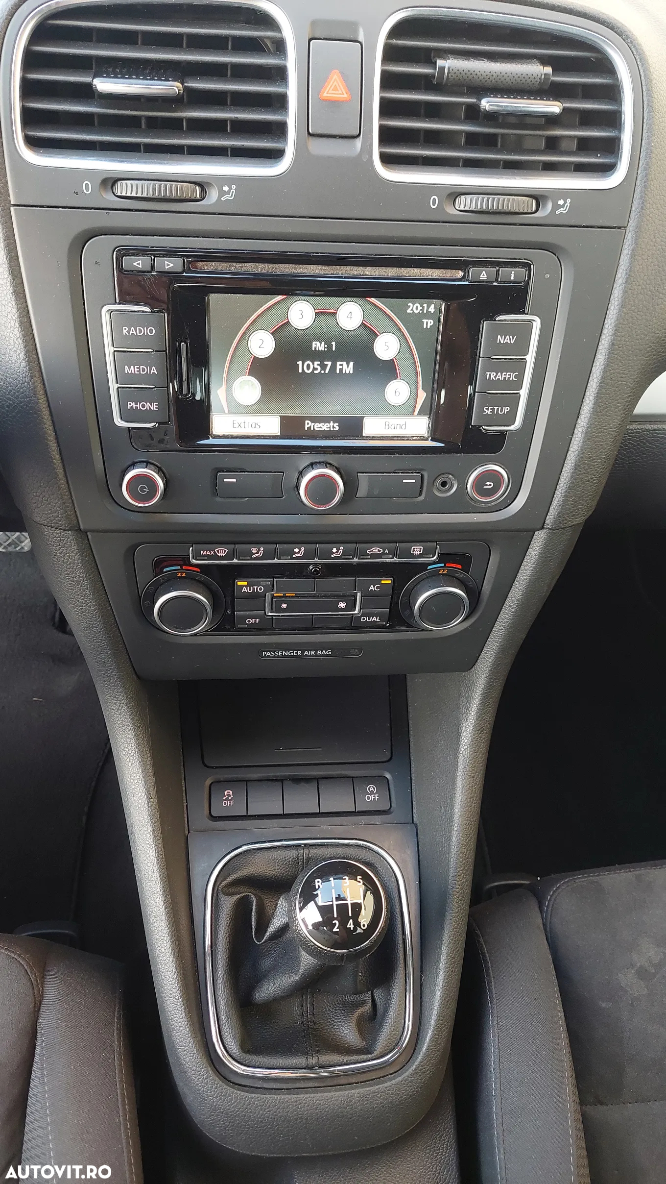 Volkswagen Golf 1.2 TSI Highline BlueMotion Technology - 11