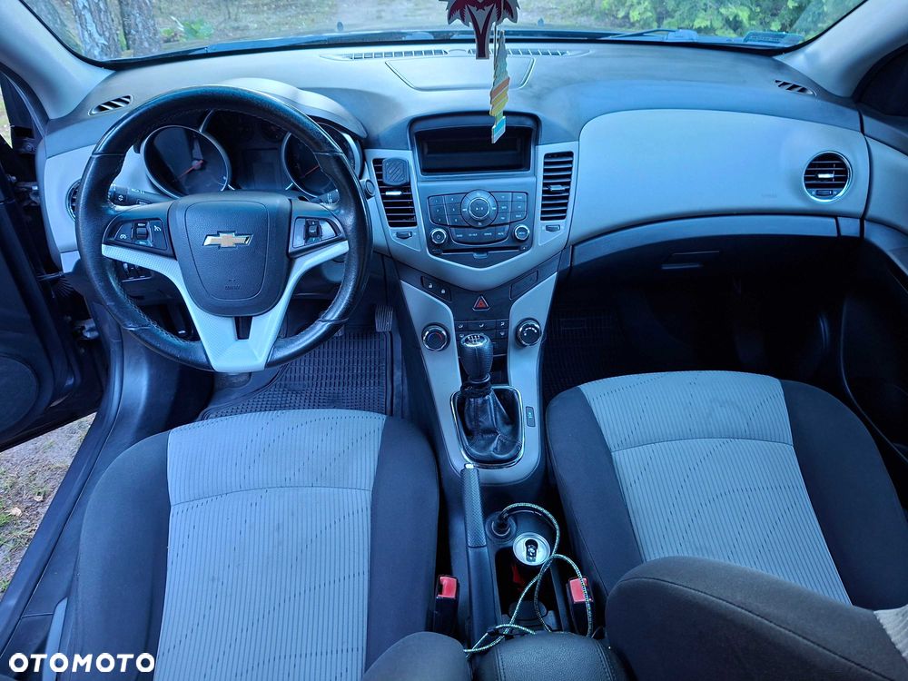 Chevrolet Cruze - 5