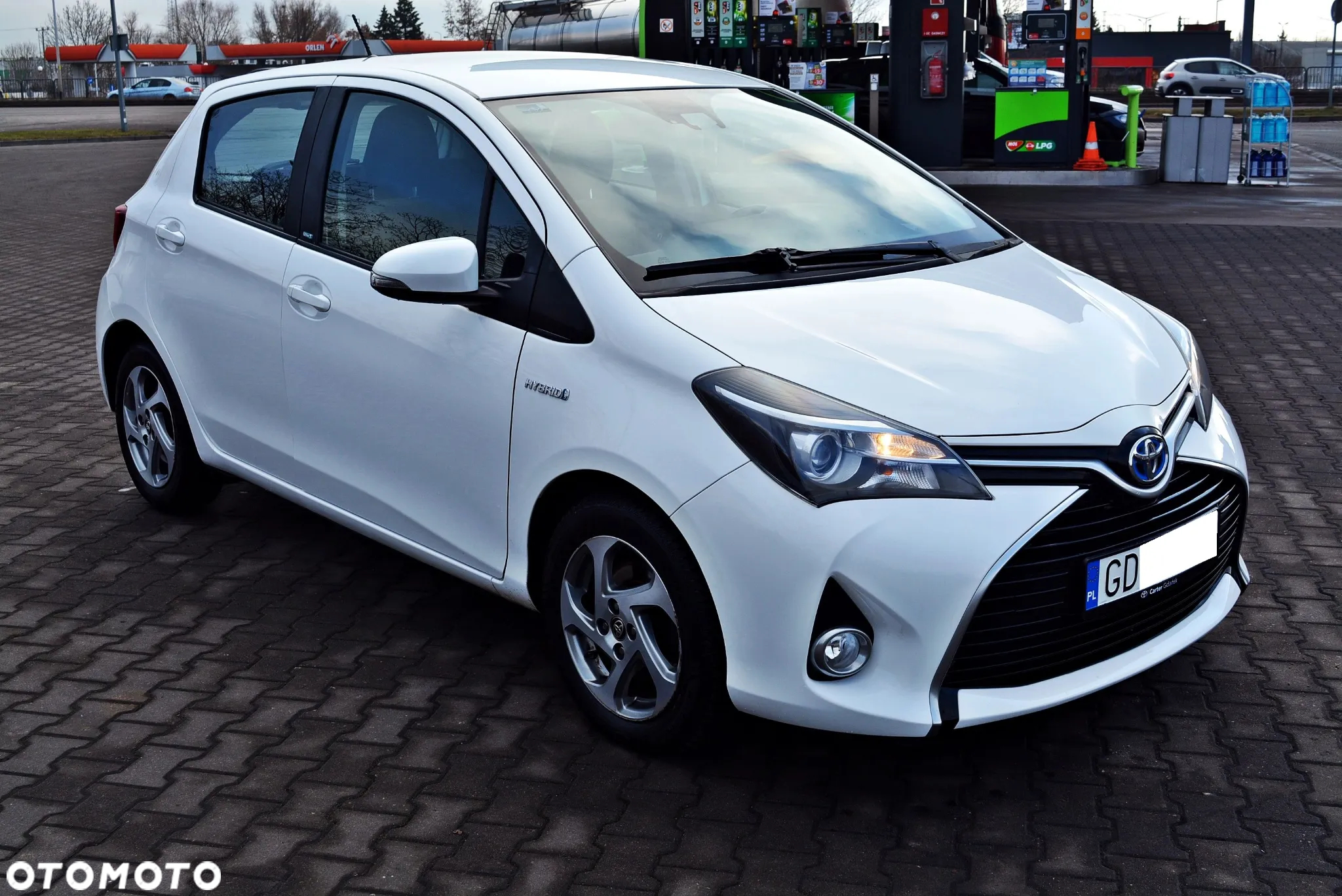 Toyota Yaris Hybrid 1.5 Executive - 2