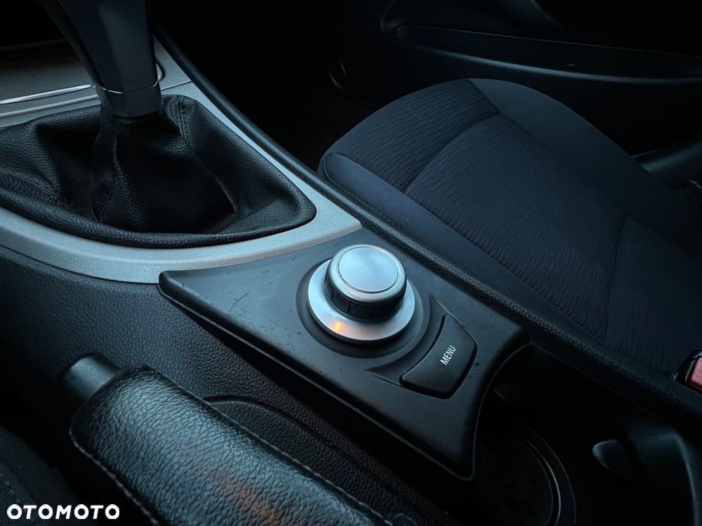 BMW Seria 1 - 21