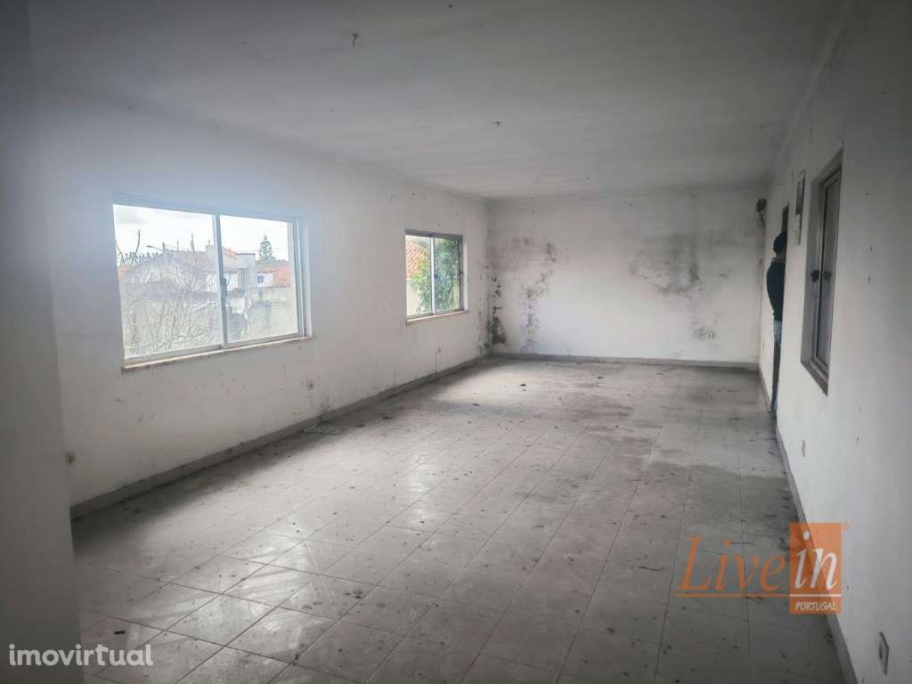 ARMAZÉM INDUSTRIAL com TERRENO em Pataias em Alcobaça - Grande imagem: 3/14