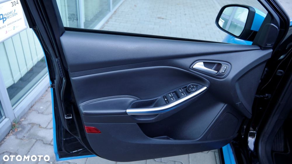 Ford Focus 2.0 TDCi ST PowerShift - 17