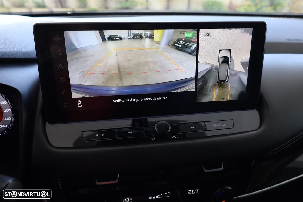 Nissan Qashqai 1.3 DIG-T N-Connecta - 30