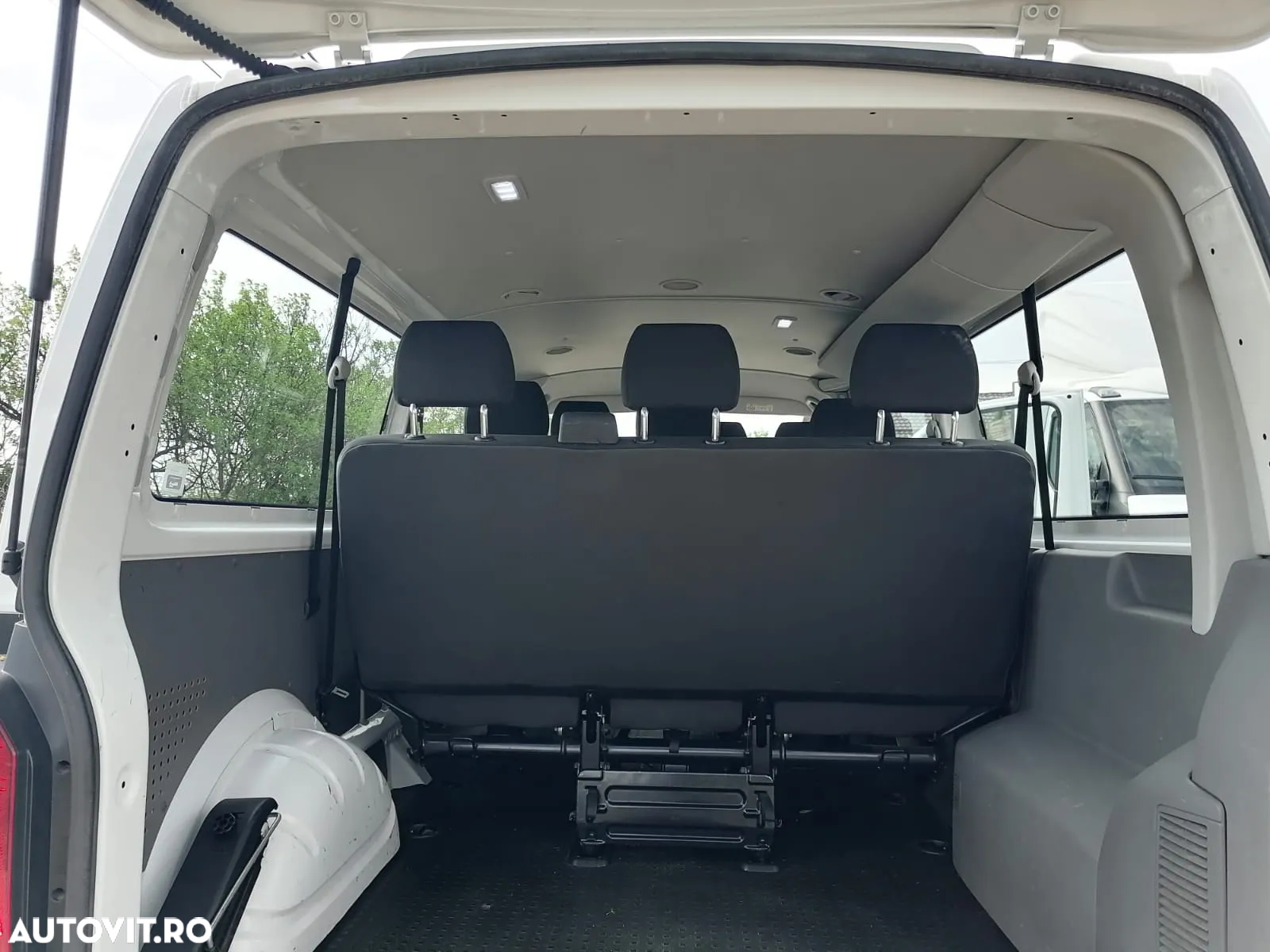 Volkswagen Transporter Sasiu CD T6.1 2.0 TDI 81 kW LR - 10