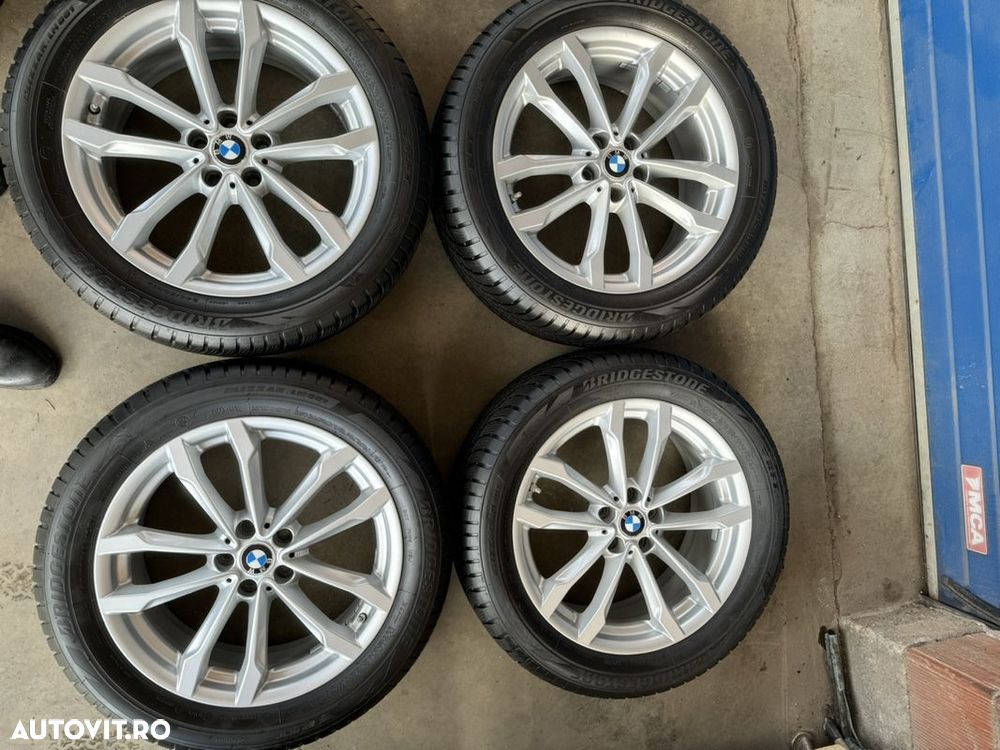 vând jante originale BMW X3-X4 pe 19”cu anvelope de iarnă