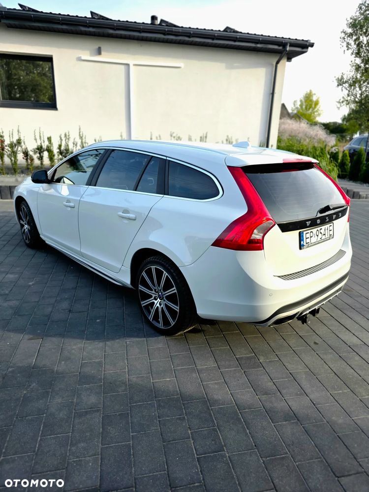 Volvo V60 T6 AWD Summum - 8
