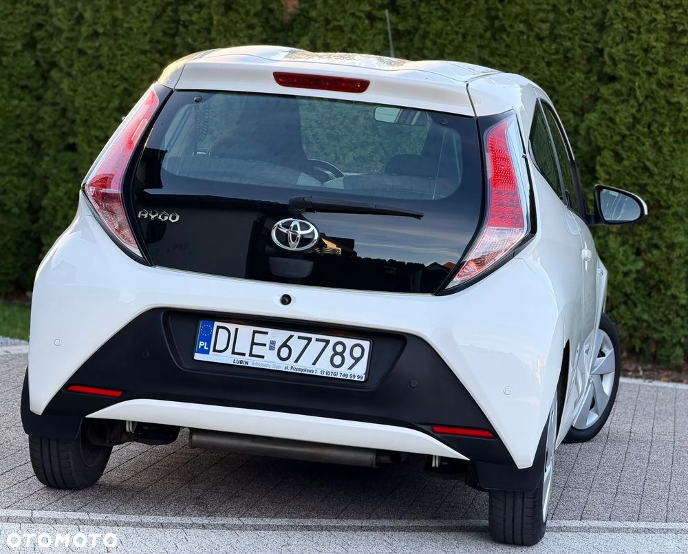 Toyota Aygo x-clusiv - 22